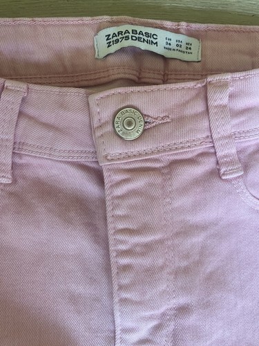 Zara Pink Slightly Distressed Skinny Jeans NWOT Size 2