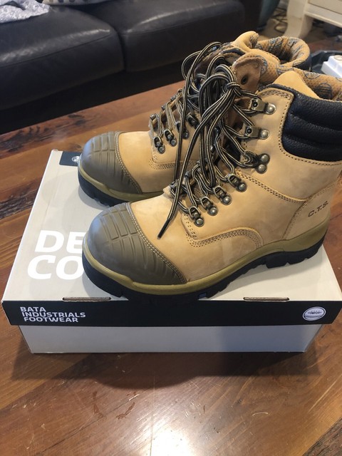 deep comfort boots