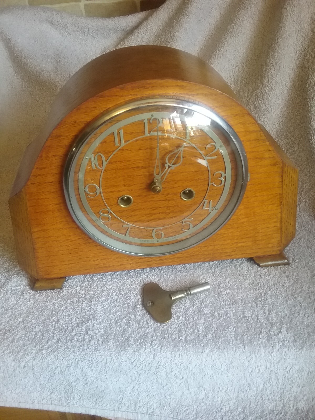 Vintage Smiths Enfield chiming mantle clock