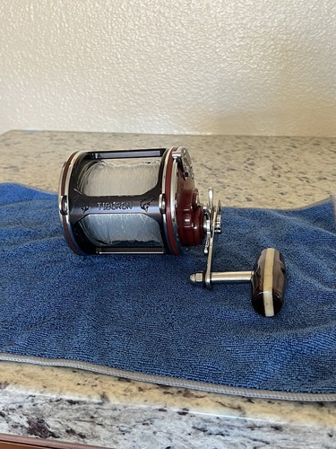 PENN リール 113H 4/0 Senator Penn 113H Narrow Special 4/0 Senator W/Accurate Accuframes