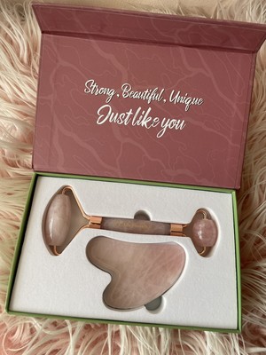 Plantifique Rose Quartz Face Roller & Gua Sha Massage Set