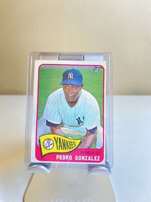 1965 Topps #97 Pedro Gonzalez  New York Yankees VG/EX