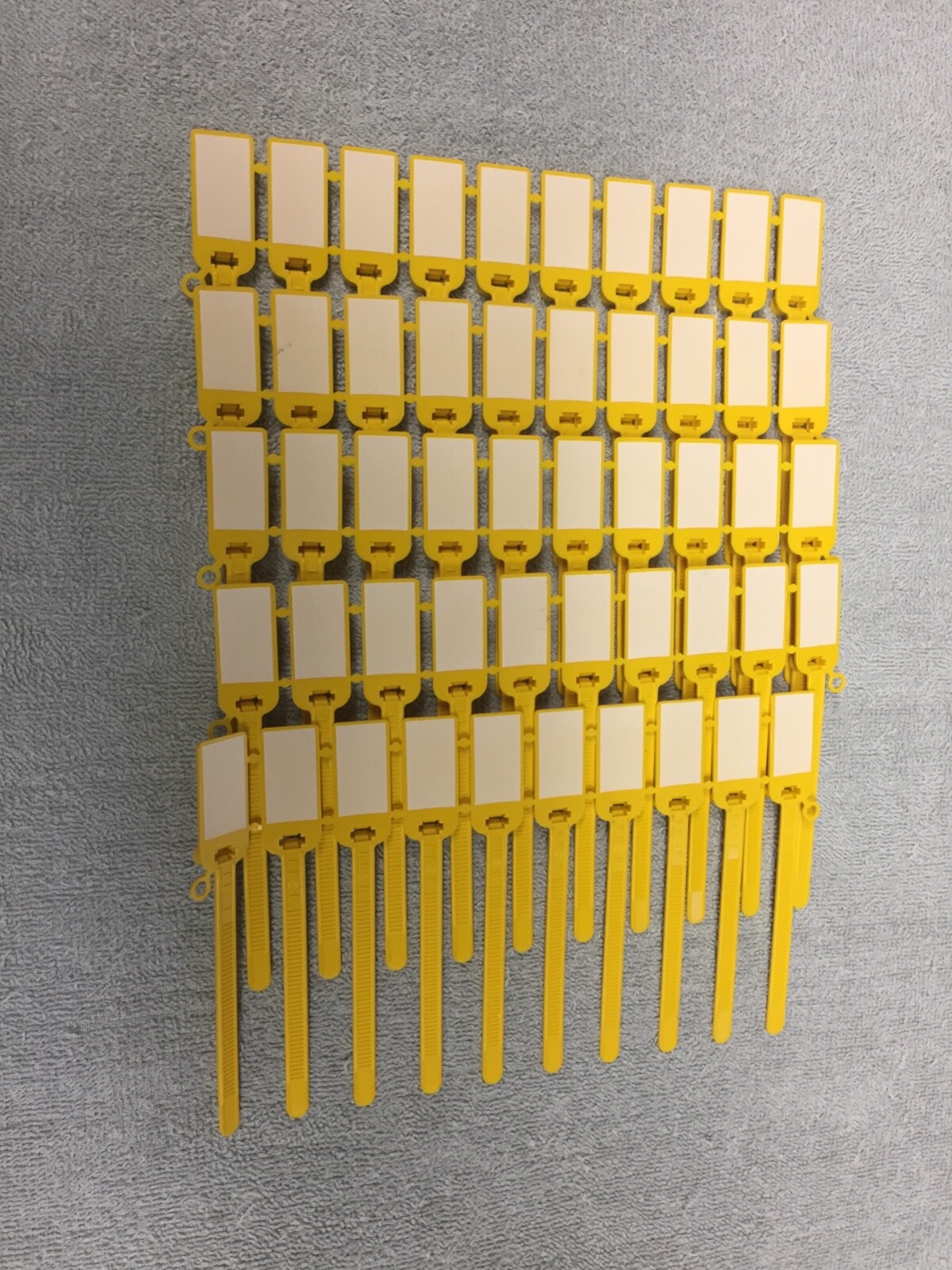 Self-locking Teeth Marker Label Cable Zip Ties, 135 Pcs,  Yellow