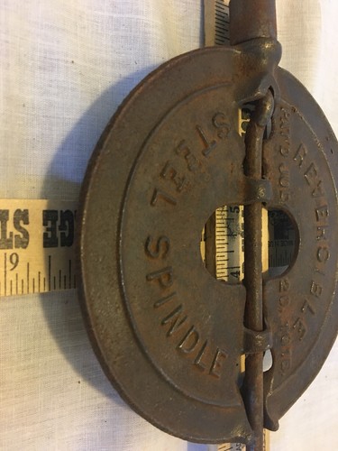 Antique Griswald 6in Reverseable Stove Spindle