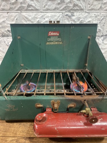 Vintage Coleman 413G Two Burner Camping Stove Tested Works Great Excellent