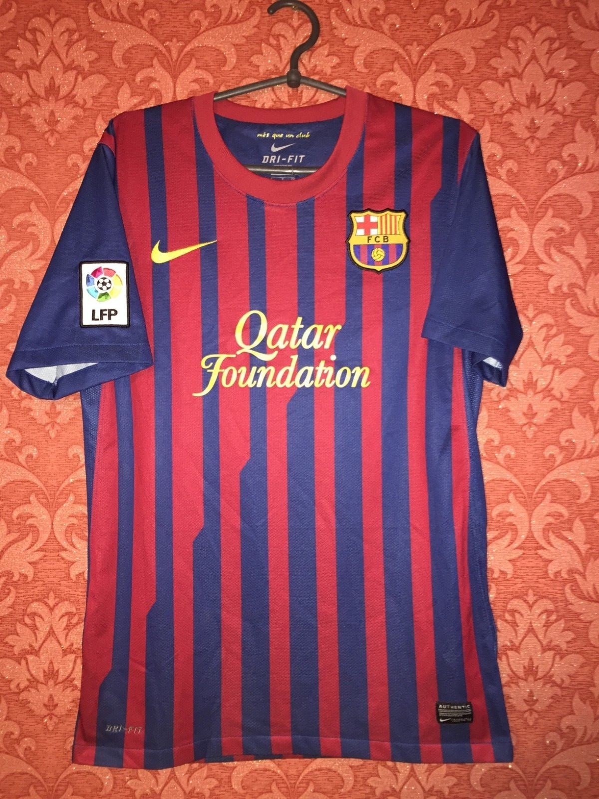 ウェア Barcelona 2011 2012 HOME BARCELONA 2011 2012 HOME FOOTBALL SHIRT JERSEY CAMISETA NIKE