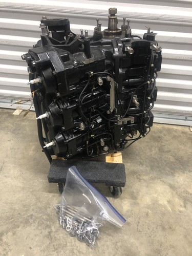 Mercury Mariner 225 250 HP Crankcase Powerhead Block 3.0 L