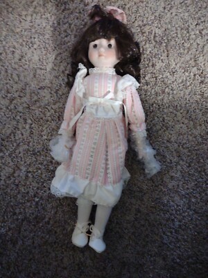 16'' Victorian Impex (Heritage Mint) Porcelain Doll Wear Pink Stripped Dress