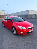 2012 Vauxhall Astra 1.4i 16V Active 5dr HATCHBACK Petrol Manual