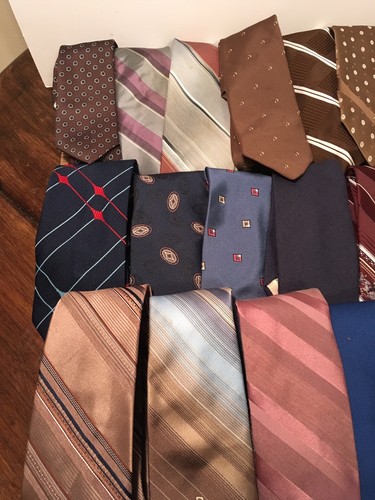 30 Vintage 1970’s Neck Ties Cutter Quilt Crafts Rockabilly