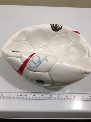 MIA HAMM AUTOGRAPHED Nike Geo Sparta 1999 Official Soccer Ball MR7x