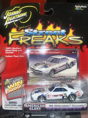 Johnny Lightning - Street Freaks American Glory  66 Oldsmobile Toronado