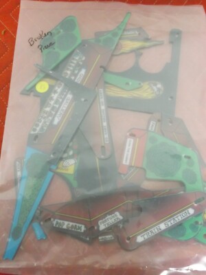 COMET 1985 WILLIAMS PINBALL PLAYFIELD PLASTIC SET NEW LICENSED SEALED DISCOUNTED