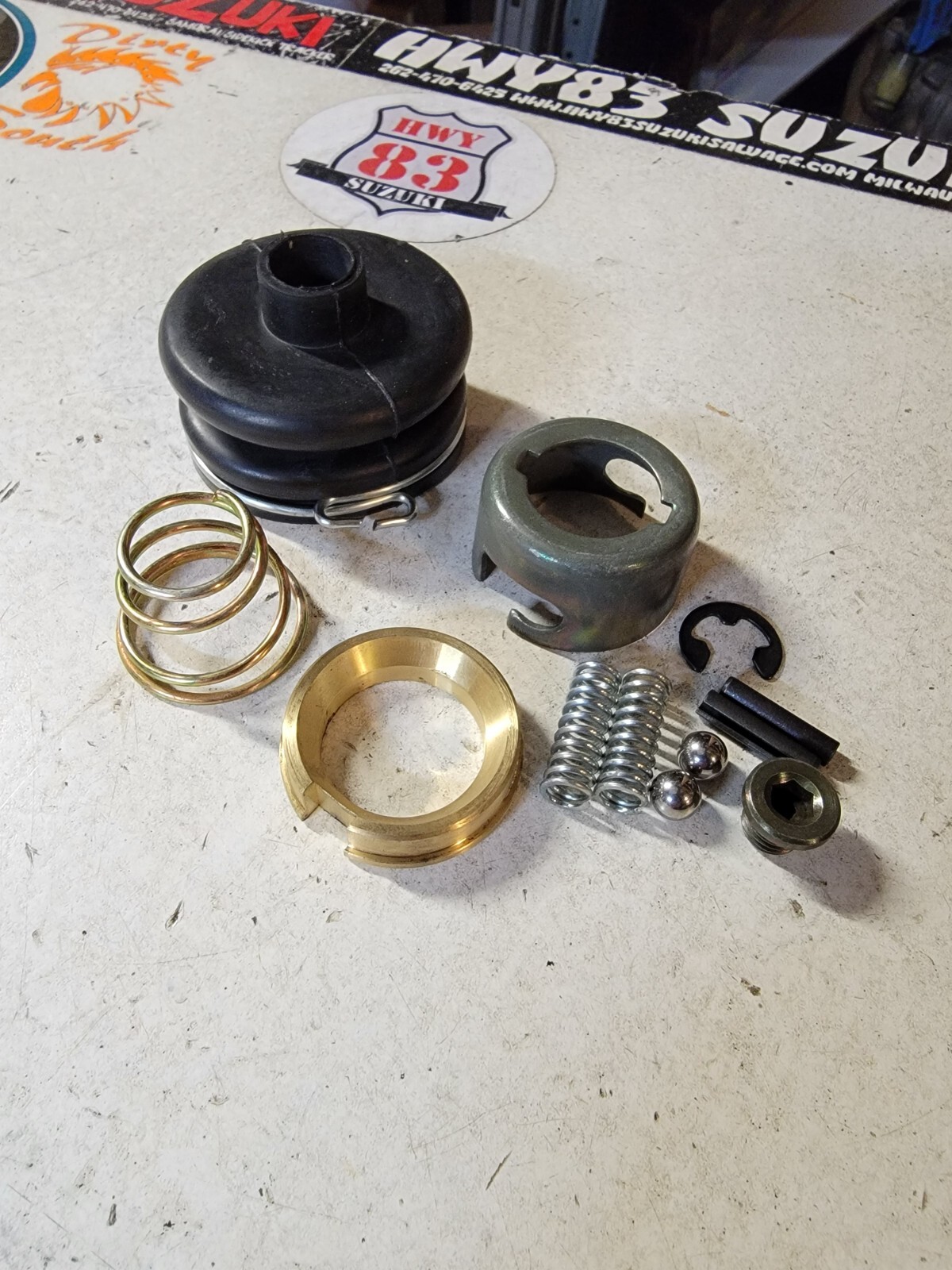 Tsuji13 Amazon.com: REPLACEMENTKITS.COM Drive Shaft Housing Rebuild