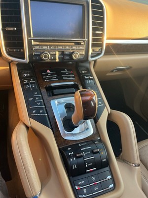 image 4 of interior