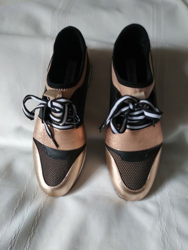 steve madden antics jogger sneakers rose gold