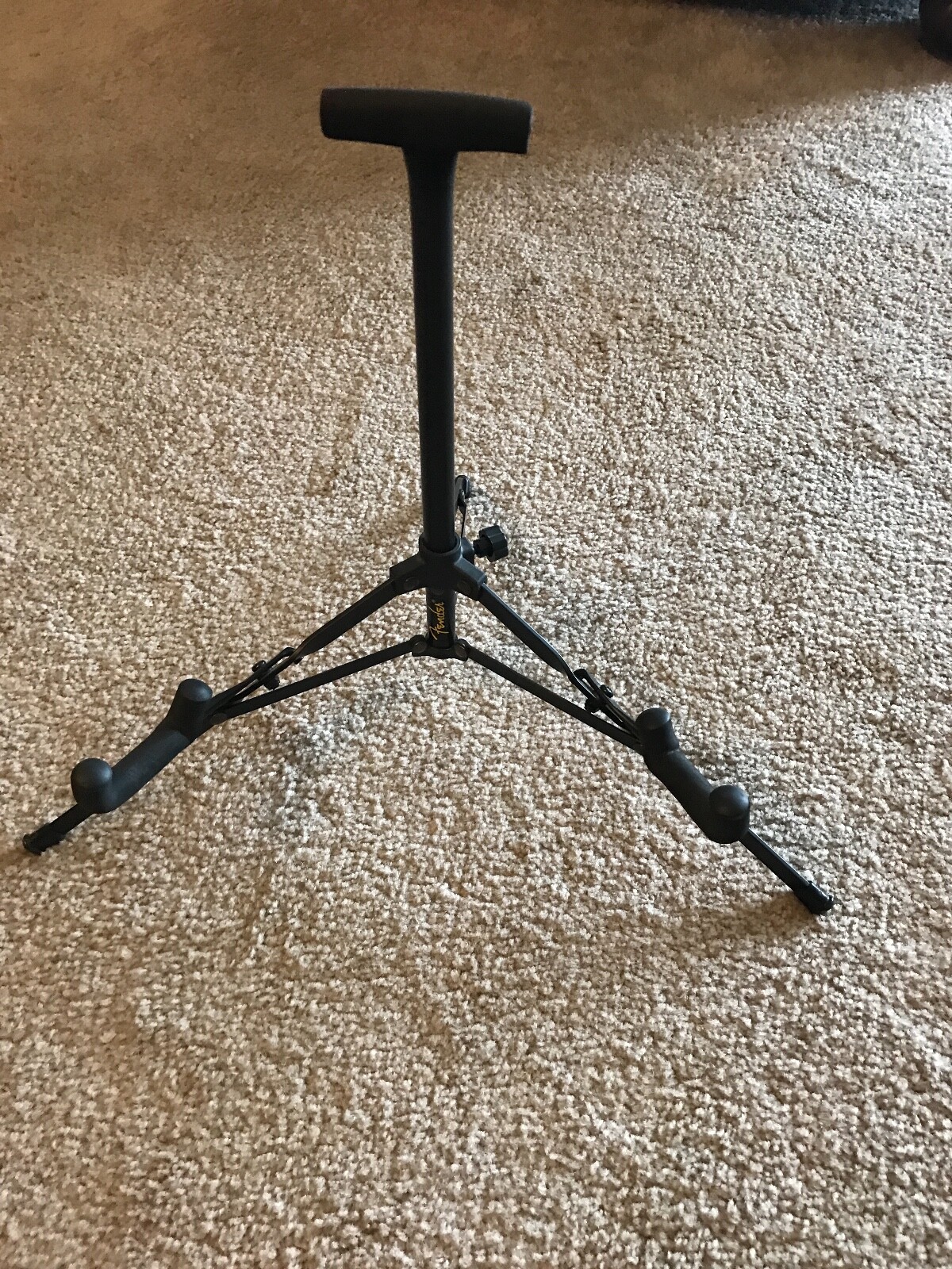 NEW  Never been used. Fender Guitar Stand, EXCELLENT CONDITION.