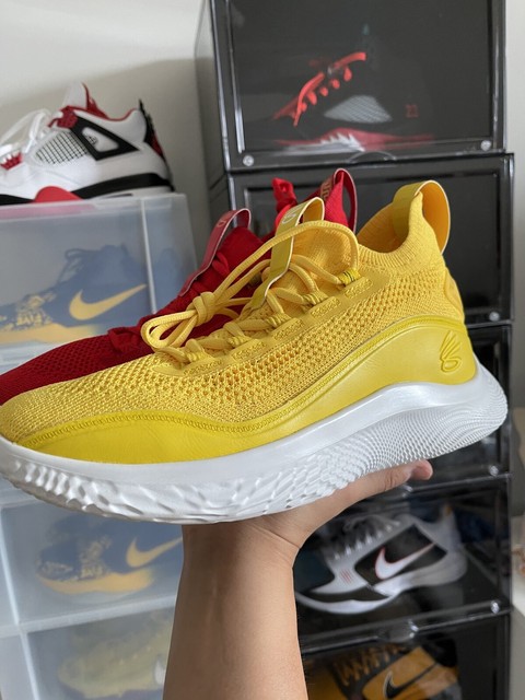 curry mismatched shoes