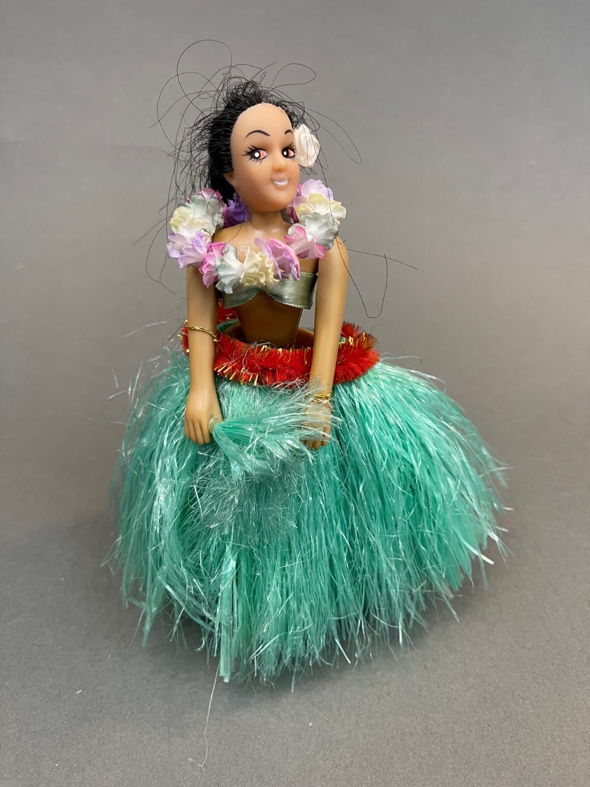 Vintage Hawaiian HULA GIRL Dashboard Doll Shaker BOBBLE HEAD