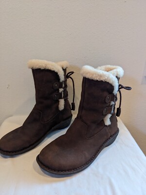 UGG Australia Women's Akadia Brown Leather Winter Boots S/N 100776 Size 8 US