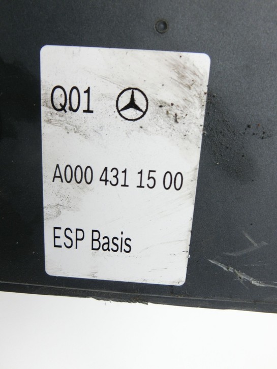 Mercedes W176 A180 15-18 ABS Steuergerät Aggregat Hydraulikblock Mercedes W176 A180 15-18 19.10.2016 A0004311500... Vorschau 4