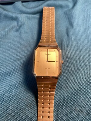 Vintage Pulsar Quartz Watch V800 Men Gold Tone Rectangle New Battery
