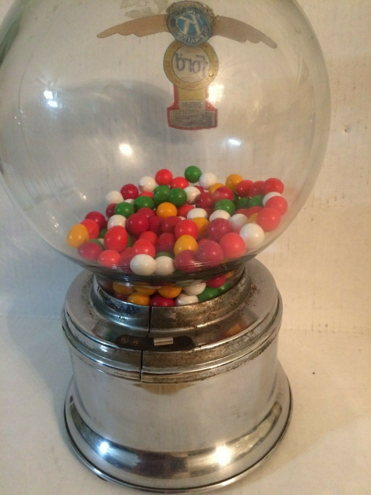 Ford Gumball Machine with Key Counter Top