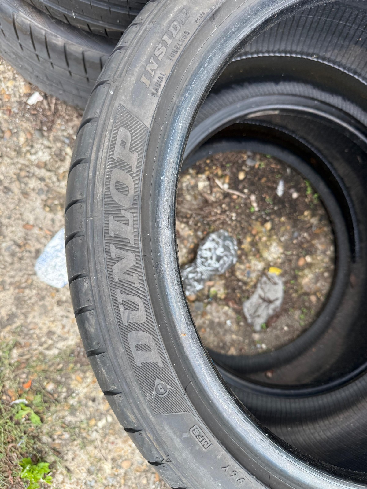 275 35 19 Dunlop RunFlat, 108Y, x2 A Pair 5.3mm (F1_tyres) FOD L3747