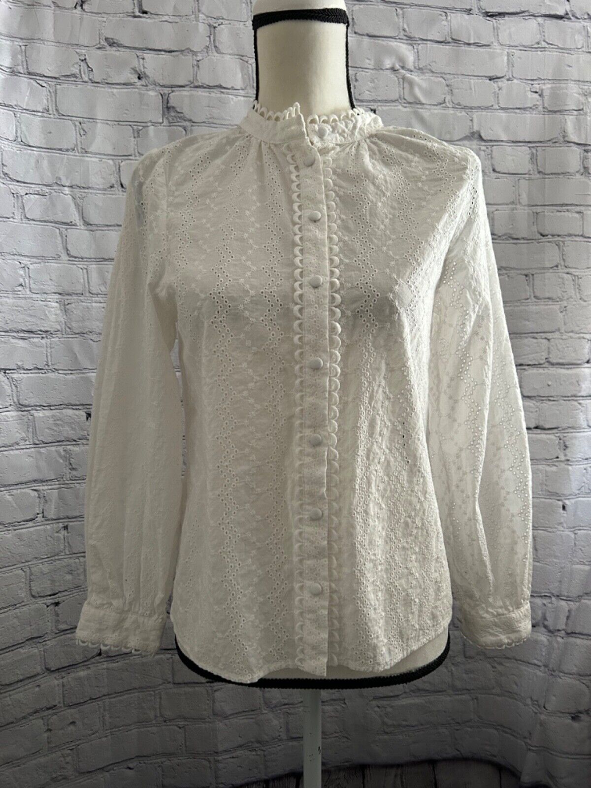 Maison123 Paris Top White 100% Cotton Eyelet Blouse Shirt Maison123 Paris Top White 100% Cotton Eyelet Blouse Shirt