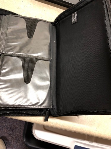 CD Projects CD/DVD Case-Navy Blue/Black Trim-132 CD/DVD Slots