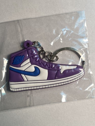 Jordan Brand（NIKE） - NIKE AIR JORDAN 1 RETRO HIGH OG キーホルダー NIKE AIR JORDAN I 1 RETRO HIGH PURPLE BLUE OG SNEAKERS SHOES
