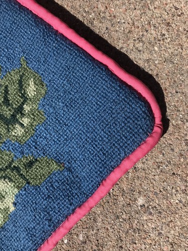 Gorgeous Vintage Handmade Wool Needlepoint Pillow Cover PINK & WHITE ROSES