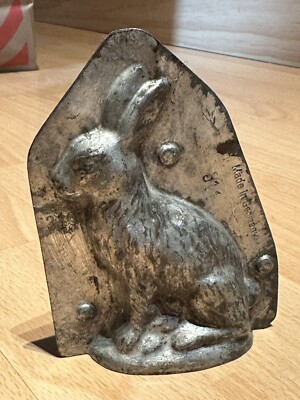 Vintage German Made Chocolate Mold Easter Bunny Rabbit 311 (J)