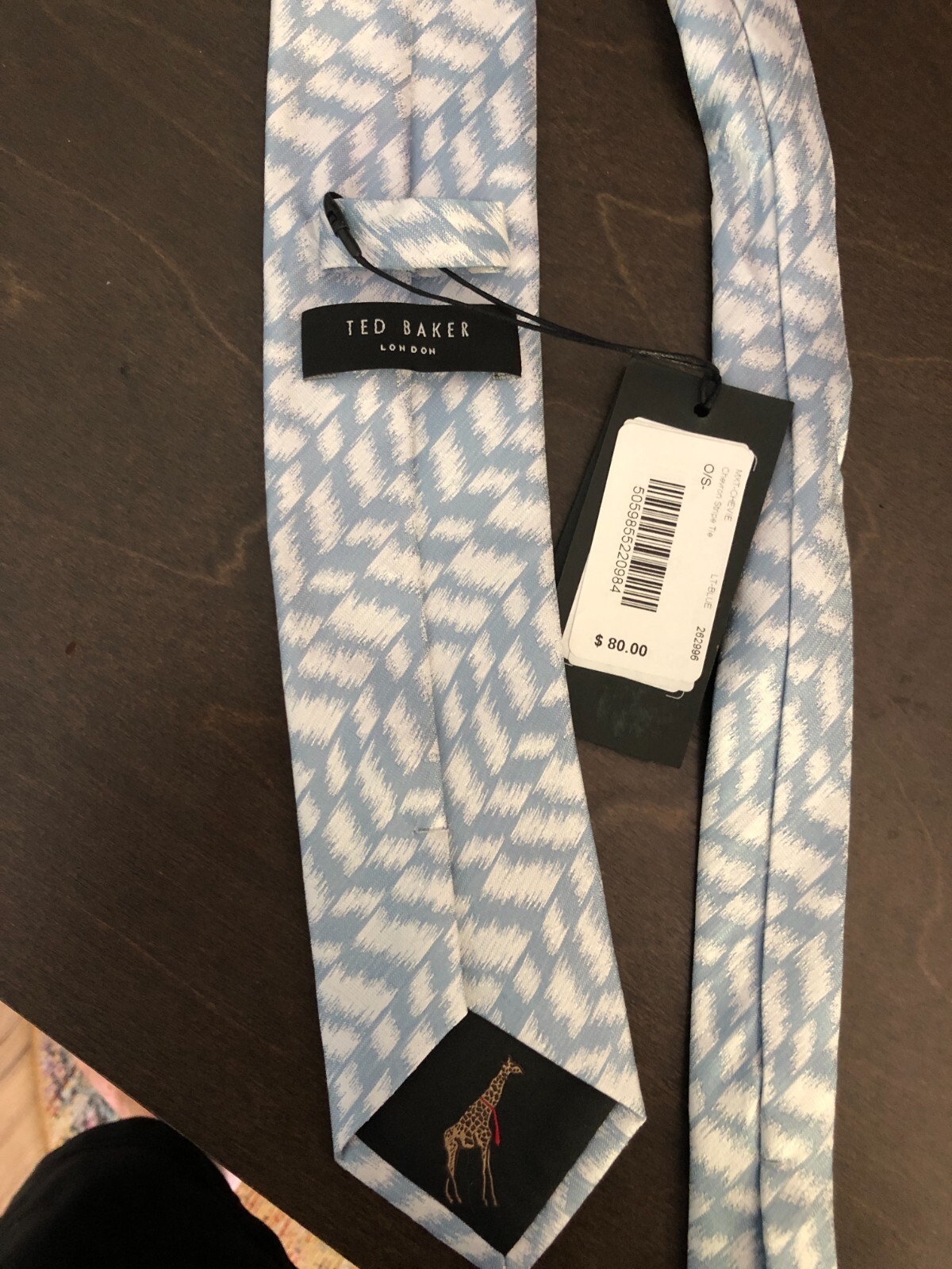 クラシック CD Ted Baker 100% Silk Tie - Chevron Stripe Tie - Light Blue