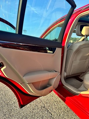 image 4 of interior