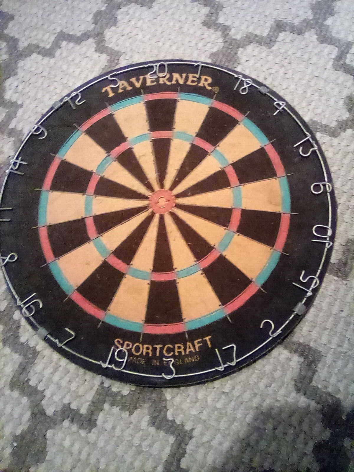 ダーツ GUINNESS 18\" Bristle Dartboard Toy Time Manual Bristle Dartboard 968447OEH at Lowes.com