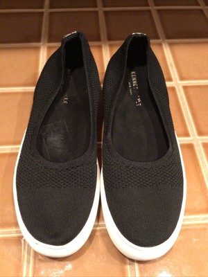 

KENNETH COLE NEW YORK Женские черные кроссовки Kiki с круглым носком на платформе без шнуровки, Черный, LKS9005KX