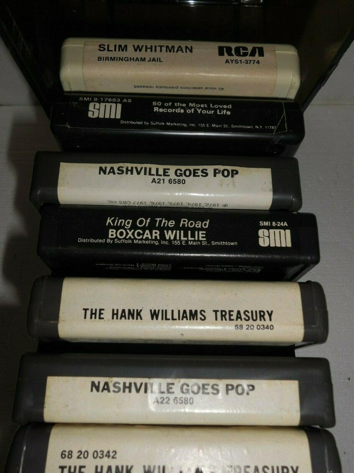 8 Track mostly COUNTRY Tapes Slim Whitman, Hank Williams, Mickey Gilley and case