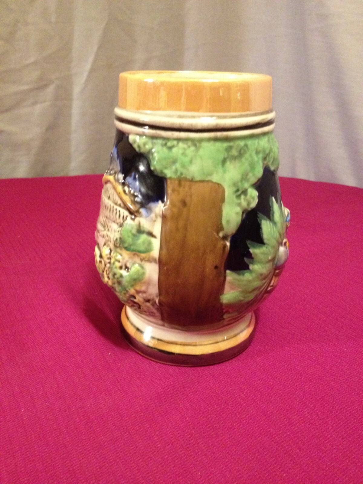 Vintage 1970s Hand-Painted Ceramic 5½