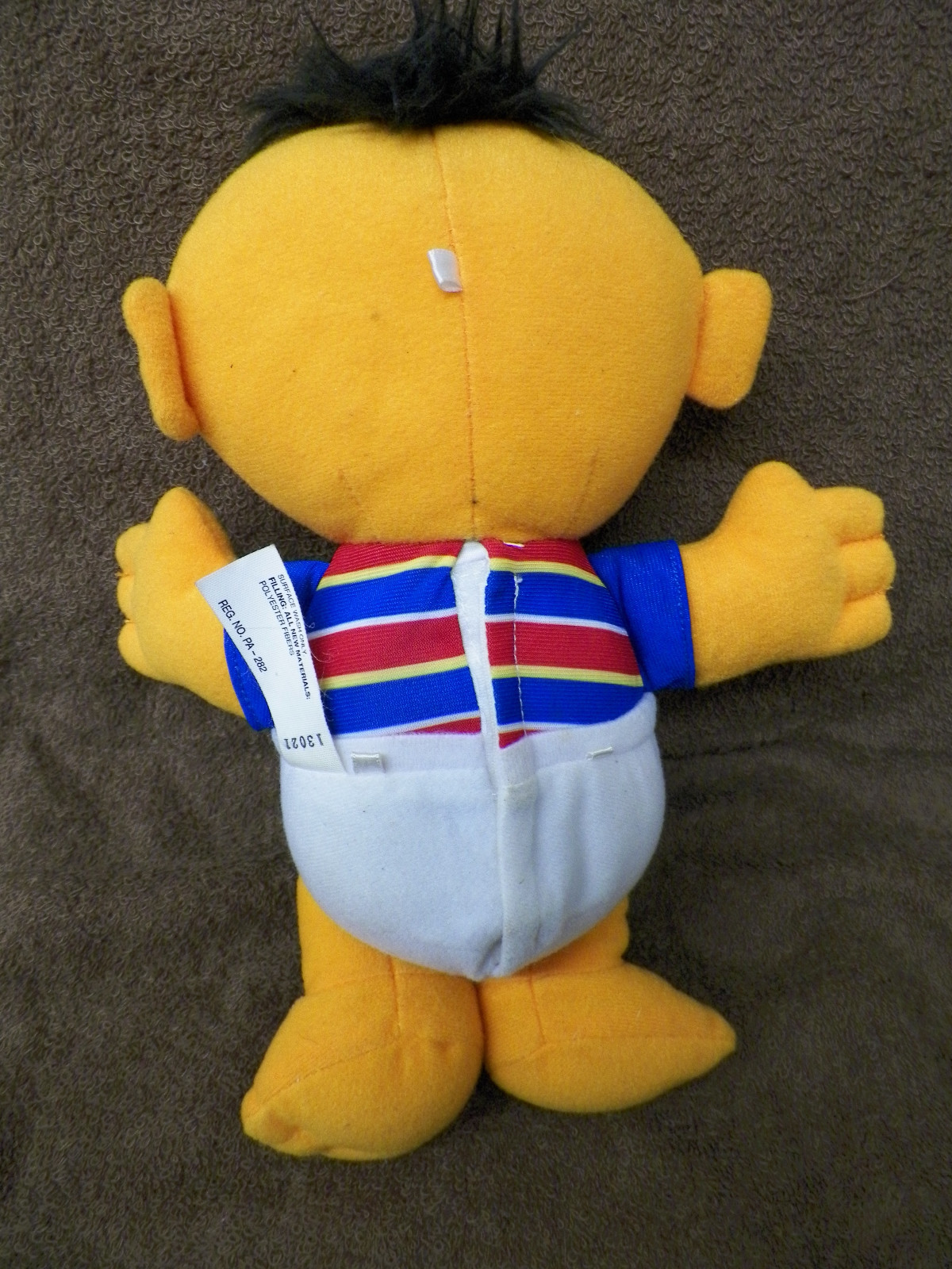2010 FISHER PRICE HASBRO SESAME STREET BABY SNIFFLES ERNIE PLUSH DOLL NO HANDKIE