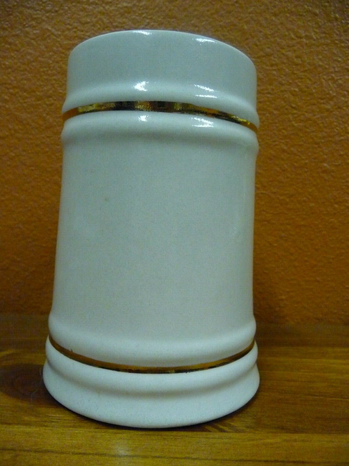 Off White Ceramic Beer Mug Stein With Hand Painted Gold Bands Holds 20 Ounces