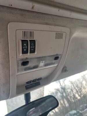 07 08 09 10 11 CHEVY AVALANCHE 1500 Front Console