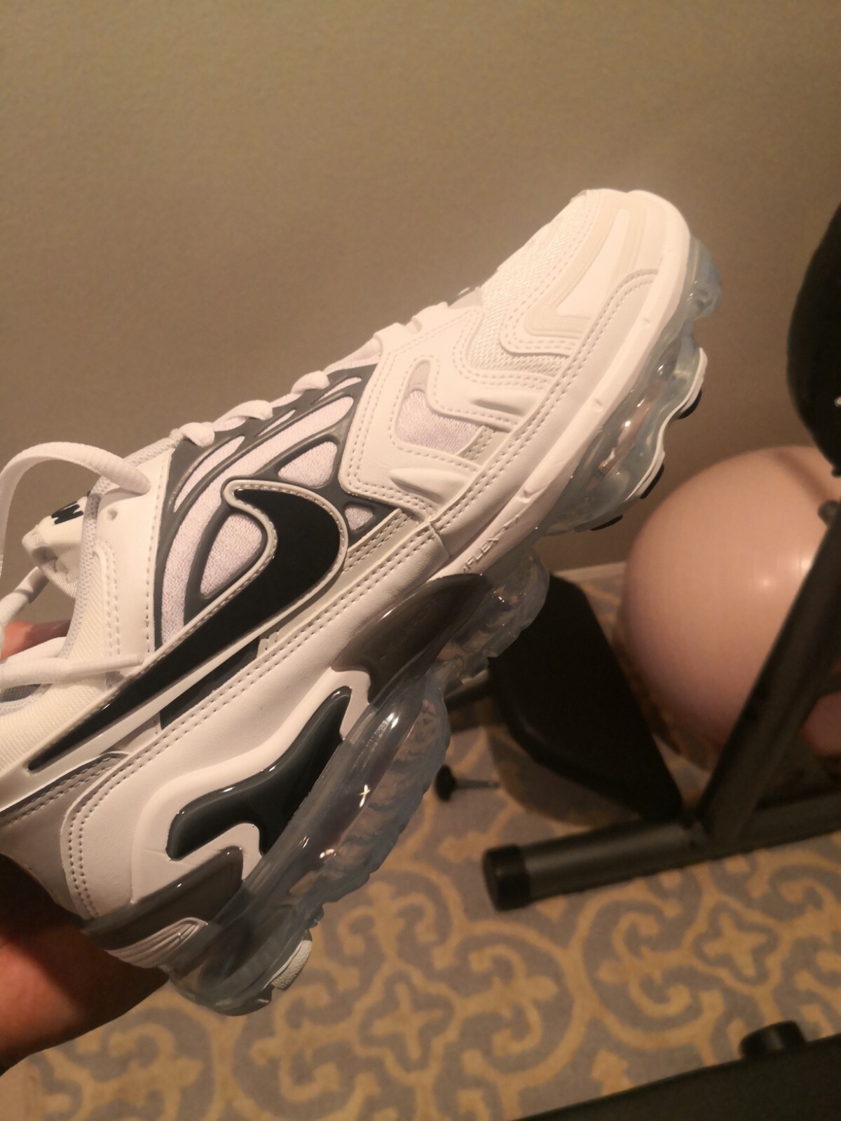 wolf grey vapormax evo