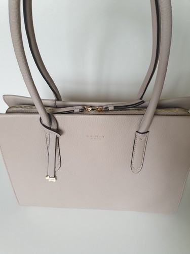 RADLEY RADLEY SHOULDER BAG. "ARLINGTON COURT" LARGE, DOVE GREY SOFT LEATHER. £239