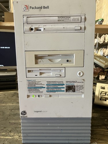 Vintage Packard Bell Legend 422CDT Intel Pentium 75 MHz