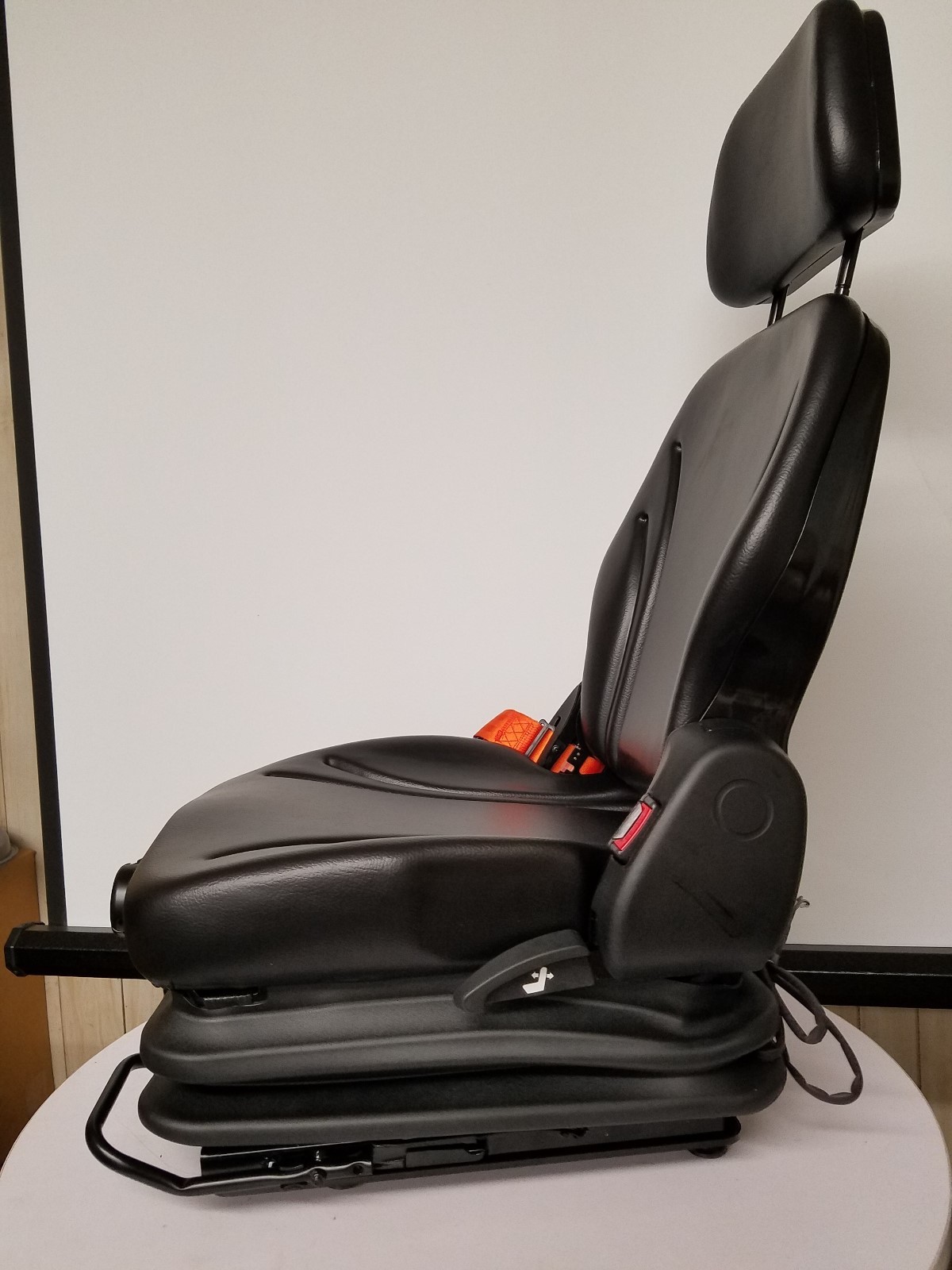 Seat for Construction, ZTR Mower, Skid Steer, Paving Machinery, Mini Excavators