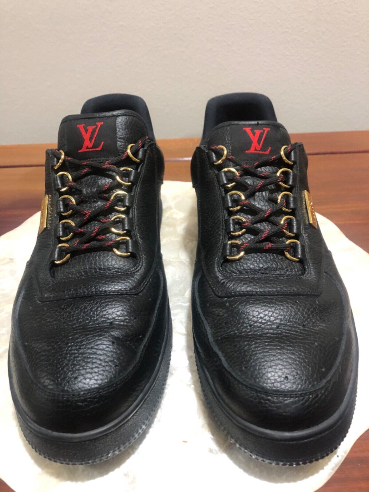 Mens Louis Vuitton Black / Gold Hardware Calfskin Trainer Mens Louis Vuitton Black / Gold Hardware Calfskin Trainer