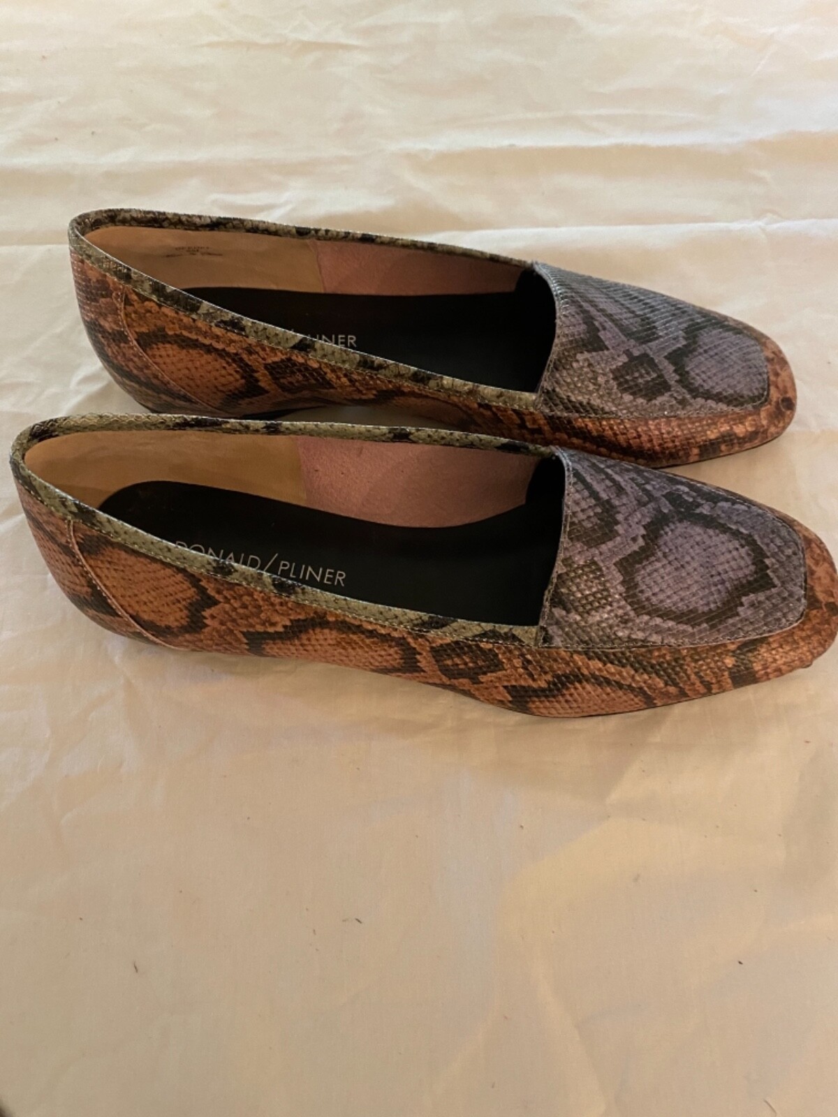Pliner Women s DeeDee Snakeskin Multi 