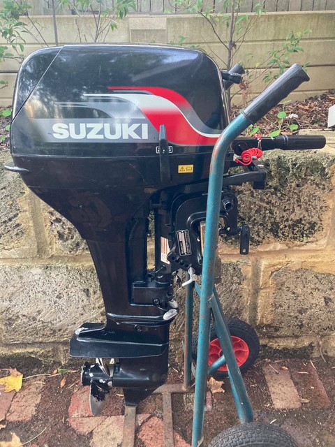 Suzuki 15 2 тактный