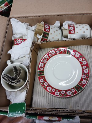 New Charlton Hall Christmas Classic Tradition 10.5'' Dinner Plate 4Pc Kobe Japan